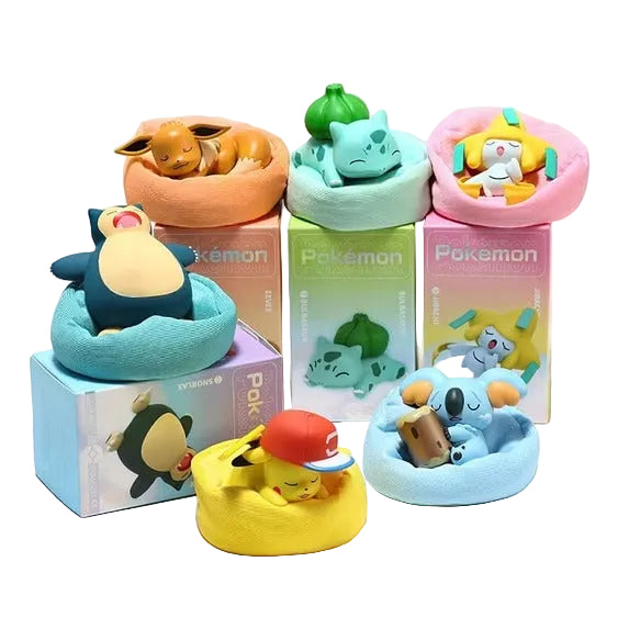 Eevee Sleeping Figurine With Sleeping Bag (CHN)